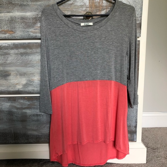 Eloges Tops - Hi-low Coral/Gray 3/3 Sleeve Top Large
